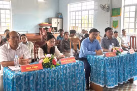 Chi bộ Phòng Tiếng dân tộc sinh hoạt ghép với Chi bộ buôn Choanh