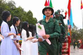 Lãnh đạo tỉnh dự Lễ giao, nhận quân năm 2026 tại một số địa phương khu vực Tây Gia Lai