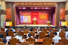 Hội nghị toàn quốc sơ kết công tác tuyên giáo và dân vận
