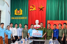 Chung tay đưa SIM chính chủ đến người dân