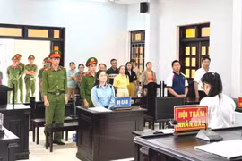 Lãnh án 3 năm tù vì dùng Facebook livestream vu khống, xúc phạm người khác.