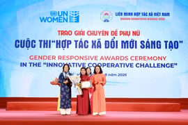 Giám đốc Hợp tác xã Mật ong Phương Di Bee Trần Thị Hoàng Anh: Lấy chất lượng làm nền tảng phát triển bền vững