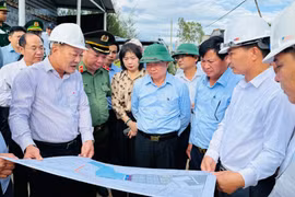 Bí thư Tỉnh ủy Thái Đại Ngọc kiểm tra dự án trọng điểm trên địa bàn các xã thuộc huyện Phù Mỹ (cũ)