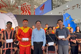 Chủ tịch UBND tỉnh Phạm Anh Tuấn thăm, động viên đoàn Gia Lai tham gia Triển lãm thành tựu đất nước