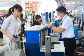 Siết giám sát nhập cảnh, chủ động ngăn Ebola xâm nhập Việt Nam qua đường hàng không