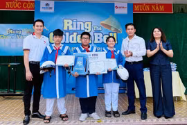 Hội thi “Rung chuông vàng tiếng Anh”.