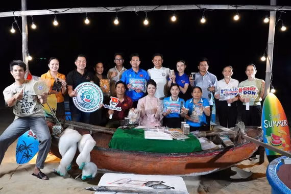 Livestream "mở đường" cho đặc sản địa phương