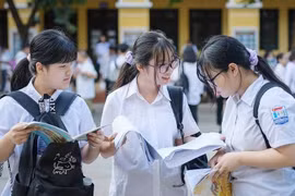 Tình người trong kỳ thi khắc nghiệt
