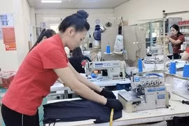 Giữ người cho siêu đô thị
