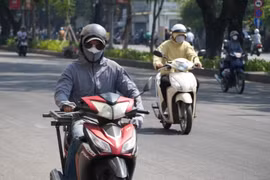 Khu vực Trung Bộ nắng nóng gay gắt trong hai ngày tới, có nơi trên 38 độ C