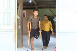 Giúp Kpă Chiến nối lại những bước chân