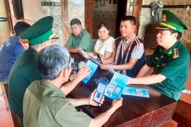 Cùng nói tiếng Jrai để gắn kết tình quân - dân nơi biên giới 