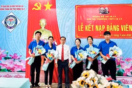 Những đảng viên tuổi 18