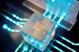 Trung Quốc tìm ra cách sản xuất chip quang nhanh chưa từng có