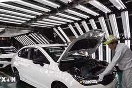 Thị trường ôtô Việt Nam hướng tới mốc doanh số cả năm 700.000 xe