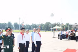 81 năm Quốc khánh 2/9: Tổng Bí thư, Chủ tịch nước tưởng nhớ Chủ tịch Hồ Chí Minh
