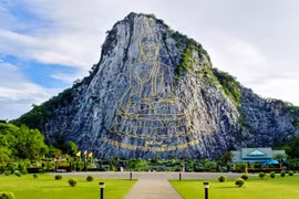Núi Phật vàng tại Pattaya Thái Lan. Ảnh: Internet