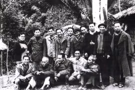 Hồ Tùng Mậu - Người chiến sĩ cộng sản kiên trung
