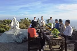 Ra mắt tour thưởng trà trên đỉnh Bàn Cờ, nơi tỉ phú Bill Gates từng ghé thăm