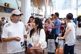 Khách Trung Quốc tới Việt Nam tăng vọt