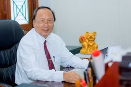 Nhà thơ Miên Linh: Viết để đi qua những miền khuất của con người…