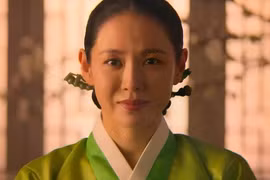 Son Ye Jin trở lại đóng phim cổ trang sau 24 năm