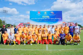 Cựu cầu thủ Gia Lai tham dự Festival cựu cầu thủ bóng đá Việt Nam lần thứ 9. 
