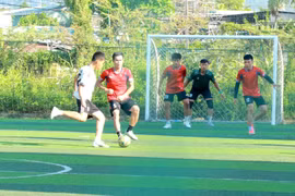 Liên quân khu phố 11 và 12 giành giải nhất toàn đoàn Đại hội TDTT phường Quy Nhơn Bắc năm 2026. 