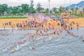 Sôi động Giải bơi biển “Quy Nhơn Nam Swim - 2026”