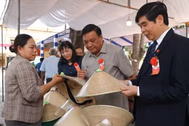 Đầu tư 37,6 tỷ đồng bảo tồn và phát huy giá trị di sản “Nghề chằm nón ngựa Phú Gia”