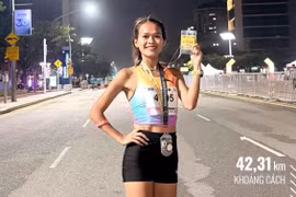 Phạm Thị Hồng Lệ vô địch cự ly 42 km tại SCORE Marathon 2026 