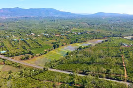 Bám đất 4 thập niên, xây làng quê trù phú