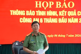Công an tỉnh Tuyên Quang họp báo, trao đổi thông tin về điều tra vụ điểm Toán cao bất thường