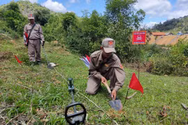 Lính công binh hồi sinh những vùng đất chết