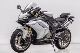 Môtô 500cc 4 xi-lanh, công suất gần 83 mã lực, thêm loạt công nghệ cao cấp