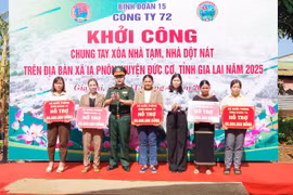 Binh đoàn 15 xây dựng thế trận lòng dân trên biên giới