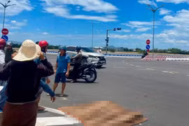 Ô tô va chạm xe máy tại ngã tư ở xã Tuy Phước Đông (tỉnh Gia Lai) khiến người đàn ông tử vong tại chỗ.