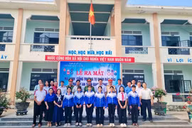 Ra mắt mô hình Cổng trường tự quản đảm bảo an ninh trật tự, an toàn giao thông tại xã Cửu An