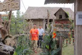 Hvinh Nút làm du lịch cộng đồng. Ảnh: Ngọc Minh