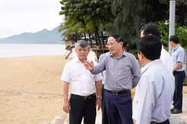 Phó Bí thư Tỉnh ủy, Chủ tịch UBND tỉnh Phạm Anh Tuấn yêu cầu các phường xã nâng tầm thương hiệu du lịch Quy Nhơn trên bản đồ du lịch thế giới trong buổi làm việc ngày 1-11.