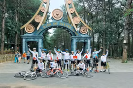 Các câu lạc bộ xe đạp trên địa bàn tỉnh tham gia chương trình đạp xe hưởng ứng Ngày Xe đạp Thế giới (3-6). 