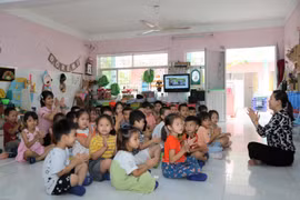 Gia Lai ban hành chính sách hỗ trợ trẻ em và giáo viên mầm non ở địa bàn khu công nghiệp.