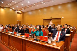KỲ HỌP THỨ 3, HĐND TỈNH KHÓA XIII: Thông qua 40 nghị quyết, hoàn thiện hành lang pháp lý, thúc đẩy phát triển địa phương. 