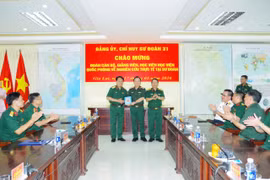 Đoàn công tác Học viện Quốc phòng tham quan, nghiên cứu thực tế tại Sư đoàn 31.
