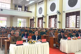 An Khê gặp mặt cán bộ Quân đội nghỉ hưu, nghỉ công trên địa bàn. Ảnh: Thế Huynh