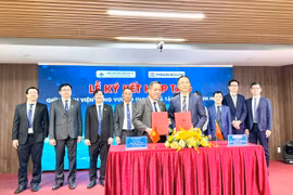Bệnh viện Hùng Vương Gia Lai hợp tác với đối tác Trung Quốc trong điều trị ung thư