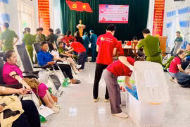 Tiếp nhận 150 đơn vị máu an toàn tại xã Đak Pơ