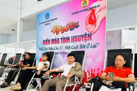 Trên 200 đoàn viên, người lao động Gia Lai hiến máu tình nguyện