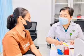 Bệnh viện Sản - Nhi Gia Lai thăm khám sức khỏe cho 134 thai phụ có hoàn cảnh khó khăn