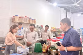 Gia Lai kiểm tra đột xuất an toàn thực phẩm dịch vụ ăn uống